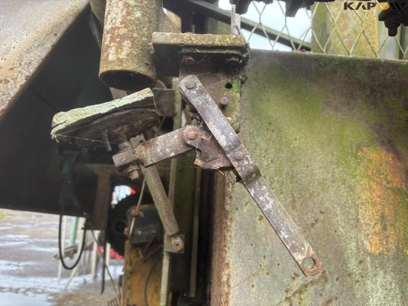 Bording irrigation machine 34