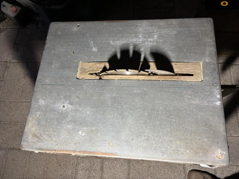 Table saw 16