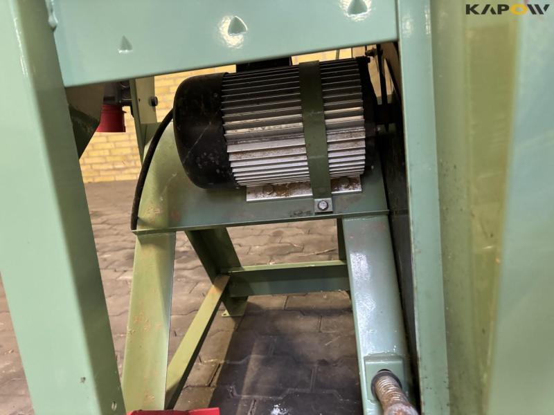 Burning saw with cemented cushion 19