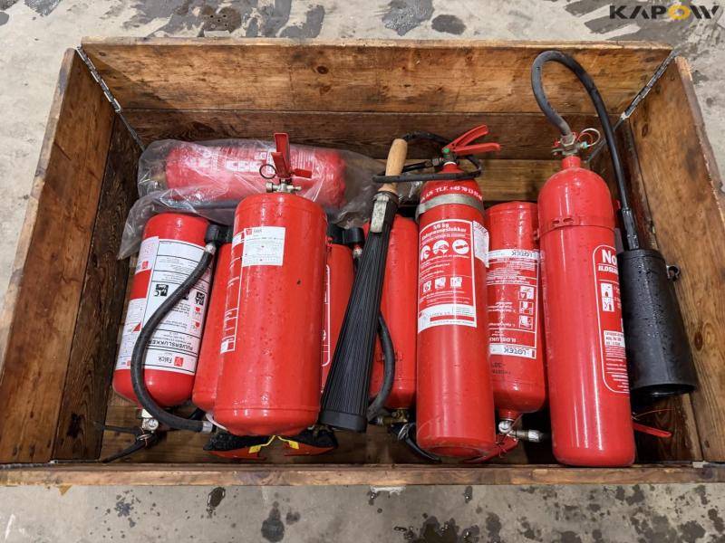 Fire extinguisher 8
