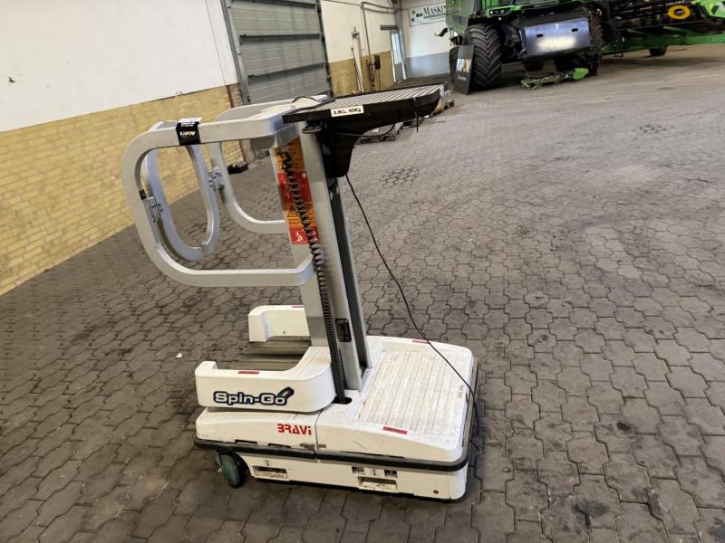 Bravi Lui mini on order picker 4