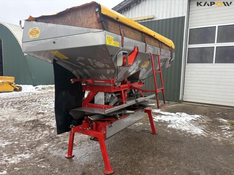 Bredal A2X mounted fertilizer spreader 5