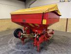 Bredal B2 fertilizer spreader 1