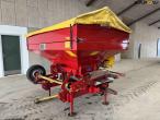Bredal B2XL fertilizer spreader 1