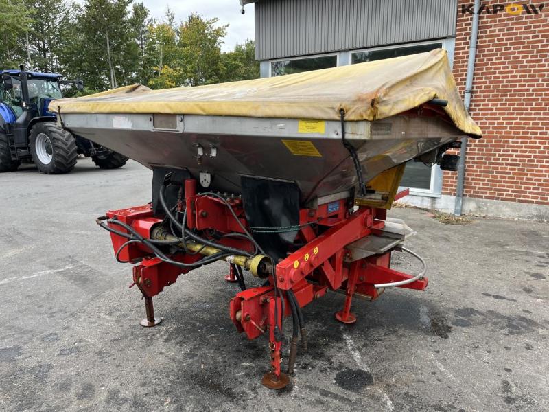 Bredal B2XL fertilizer spreader 1