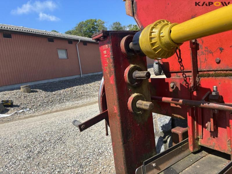 Bredal B4S fertilizer spreader 25