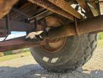 Bredal B4S fertilizer spreader 33