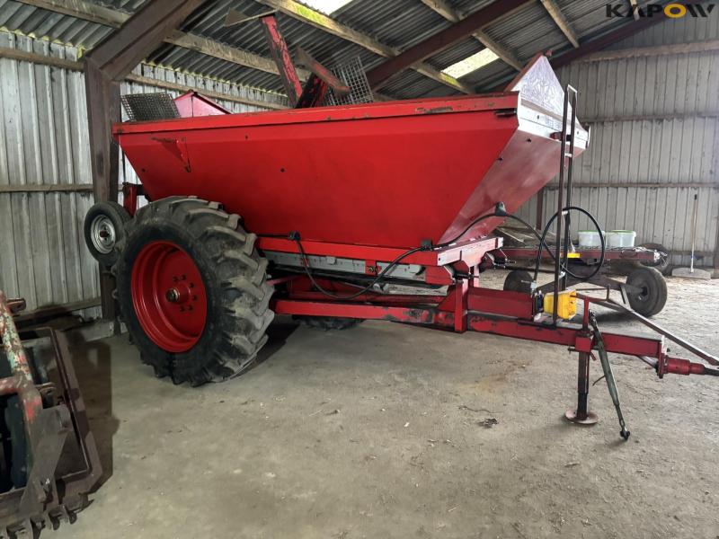 Bredal B6 fertilizer spreader 4