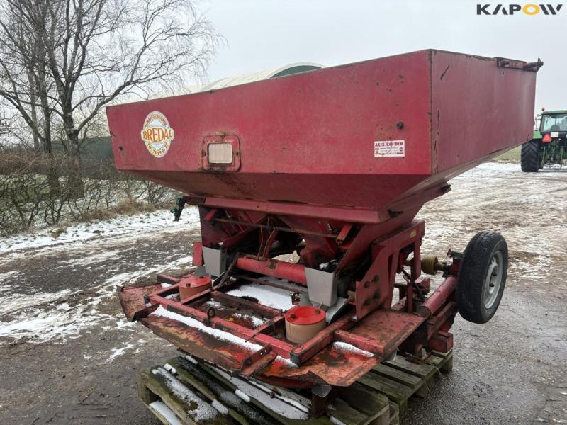 Bredal fertilizer spreader 4