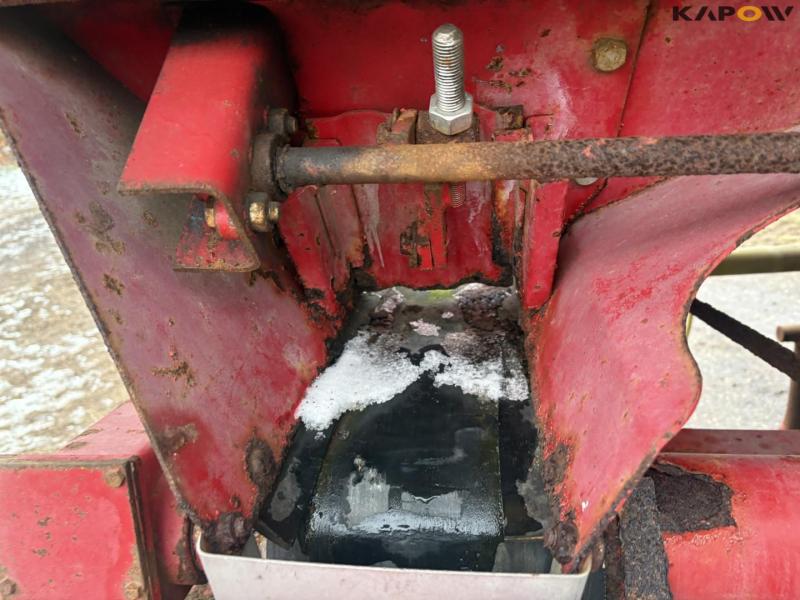 Bredal fertilizer spreader 12