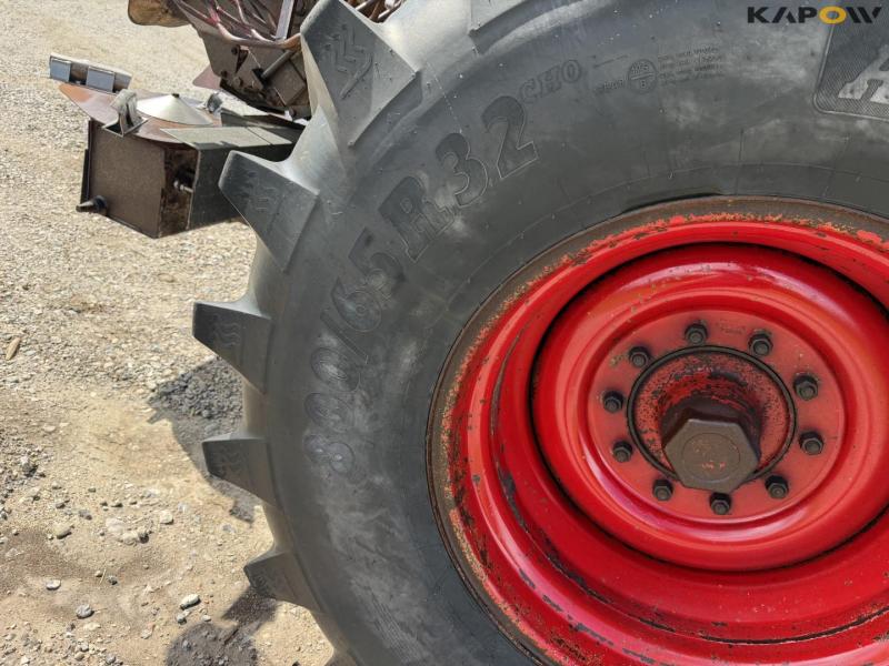 Bredal lime spreader 33