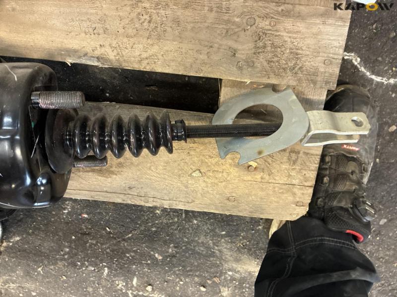 Brake cylinder 13
