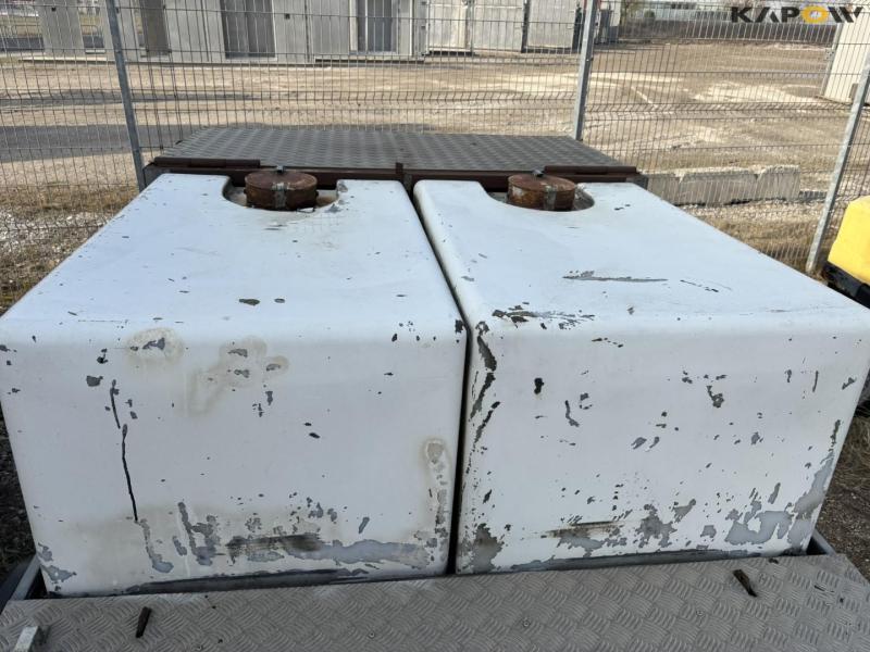 Brenderup trailer with water tank 51