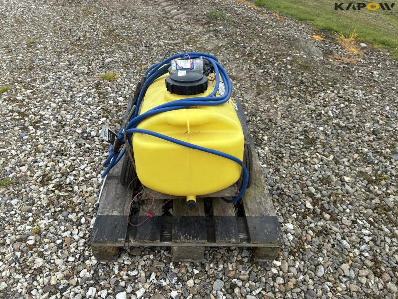 Brinly ST-250BH sprayer 4