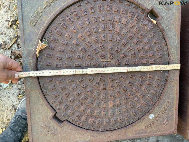 Manhole cover with square fixed frame - 6pcs 8