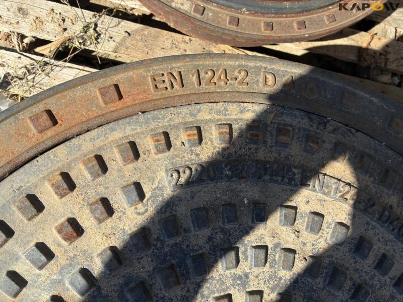 Cast iron manhole covers and frames 15