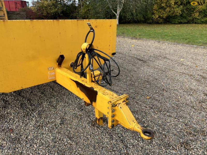 BS wagon block wagon 10