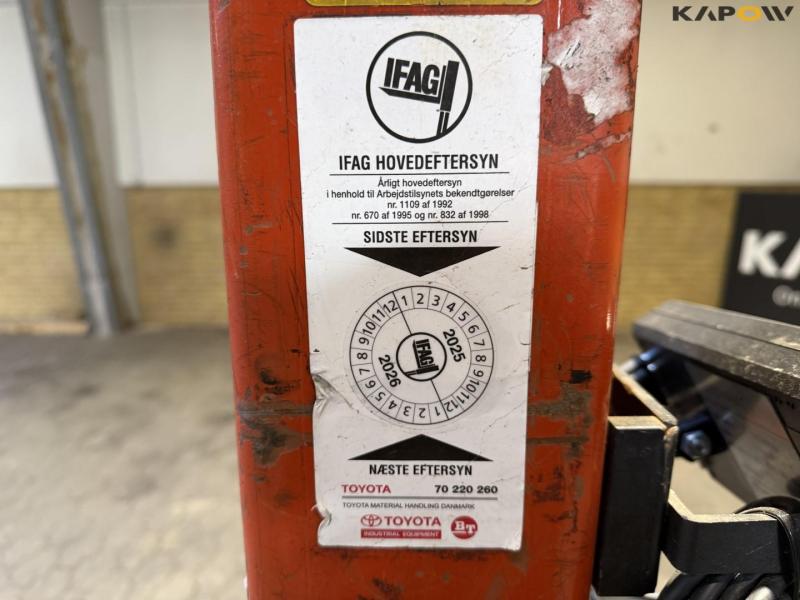 BT LSV 1000 E/10 electric stacker 21