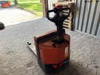 BT LWE 180 electric pallet truck 11