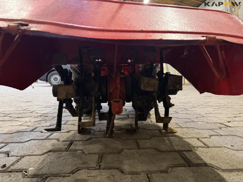 Bundgartz & Co. tool carrier with cutter 33