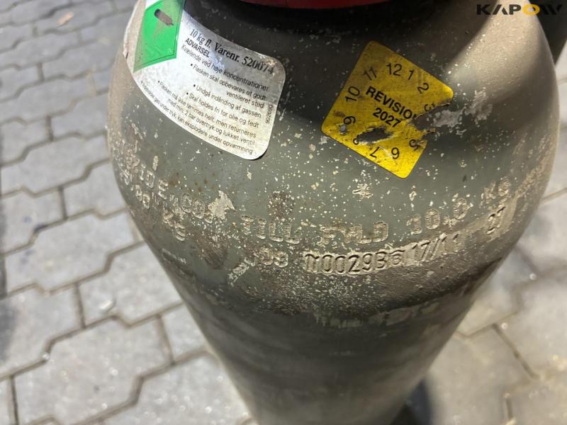 Carbon dioxide 10kg bottles 8