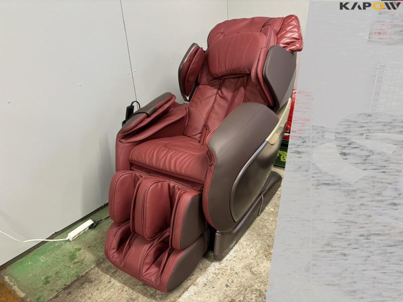 Carelax Everest massage chair 1