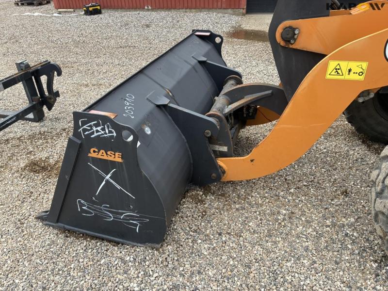 Case 121F wheel loader 15