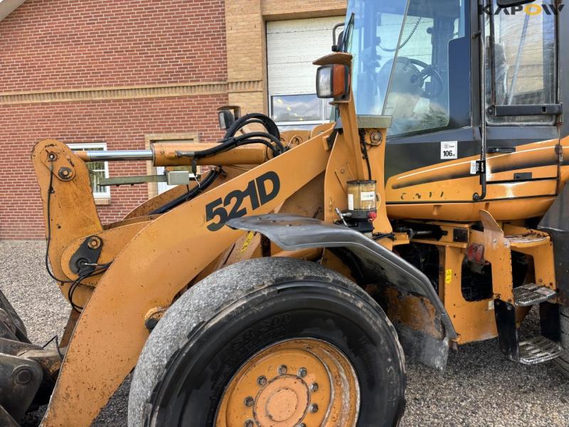 Case 521D wheel loader 10