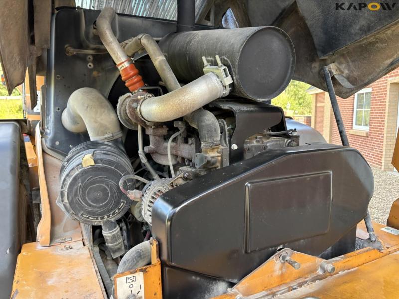 Case 521D wheel loader 22