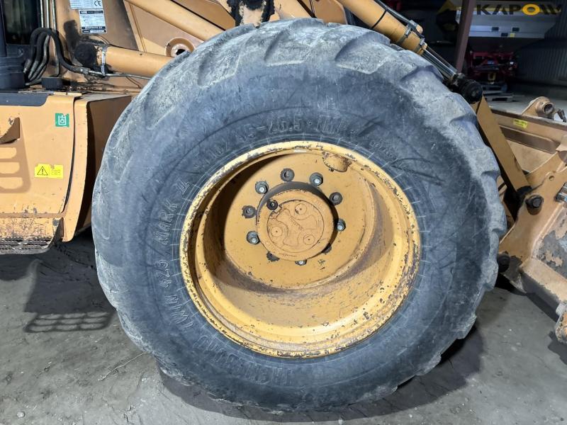 Case 695SM backhoe loader 32