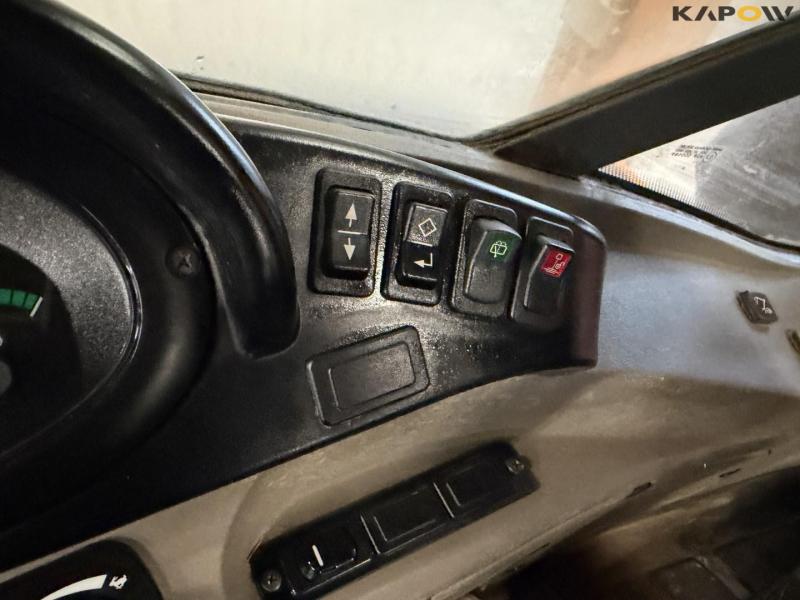 Case 695ST backhoe loader 44