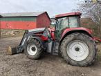 Case CVX 1155 4 WD tractor with front loader 8