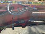 Case IH 825 header with side knife 16