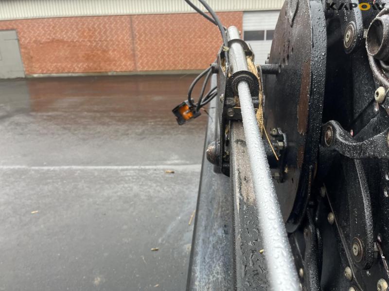 Case IH AFX8010 combine with 35-foot D60-S Macdon header 18