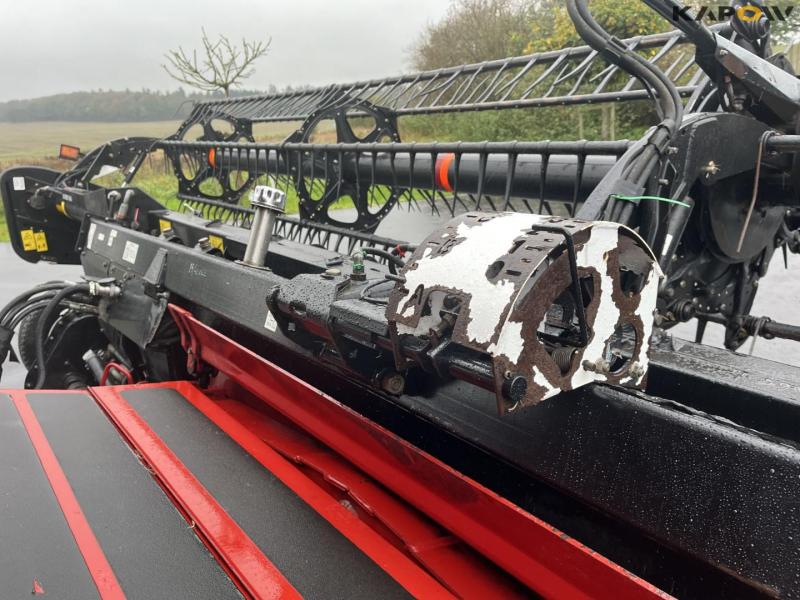 Case IH AFX8010 combine with 35-foot D60-S Macdon header 23