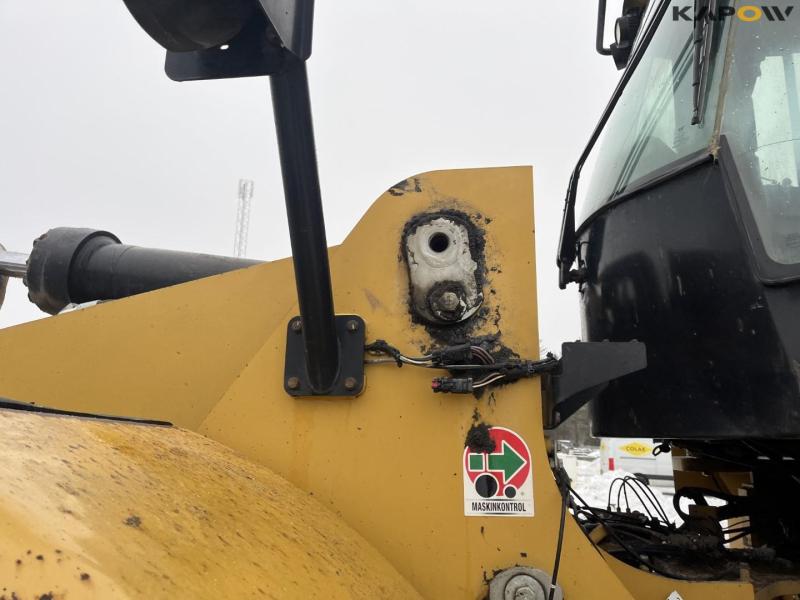 Cat 966K Wheel Loader 16