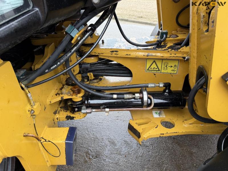 Caterpillar 907H Wheel Loader 27