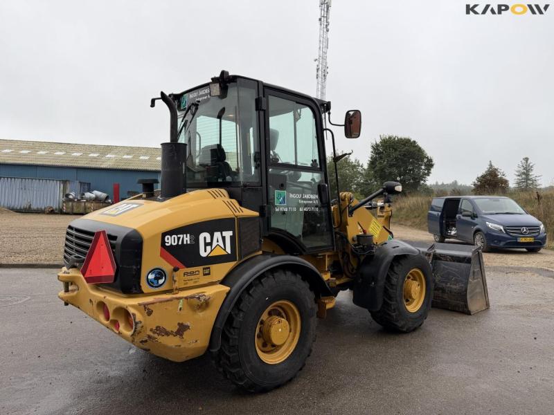 Caterpillar 907H2 wheel loader 5