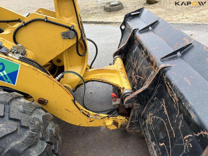 Caterpillar 907H2 wheel loader 17