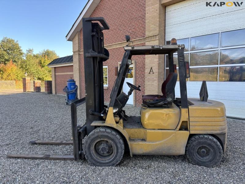 Caterpillar forklift 8
