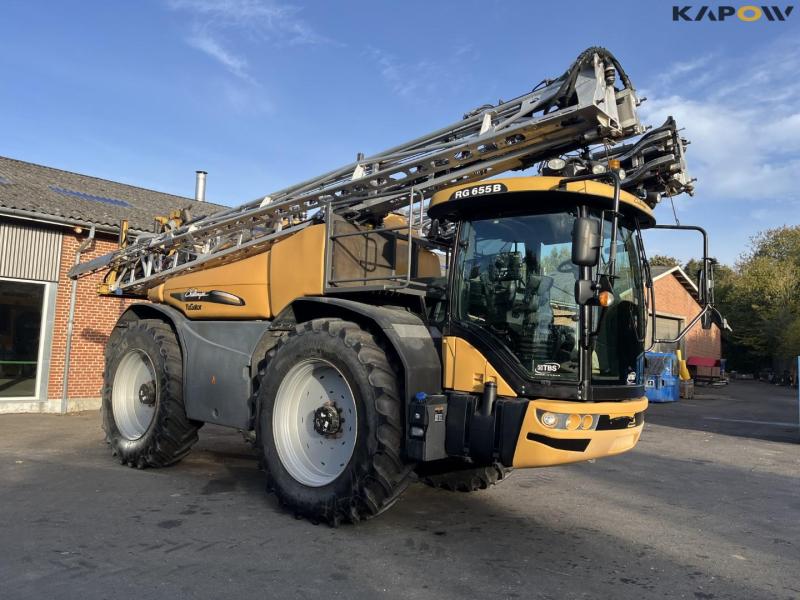 Challenger Rogator self-propelled field sprayer with 36 meter boom 3