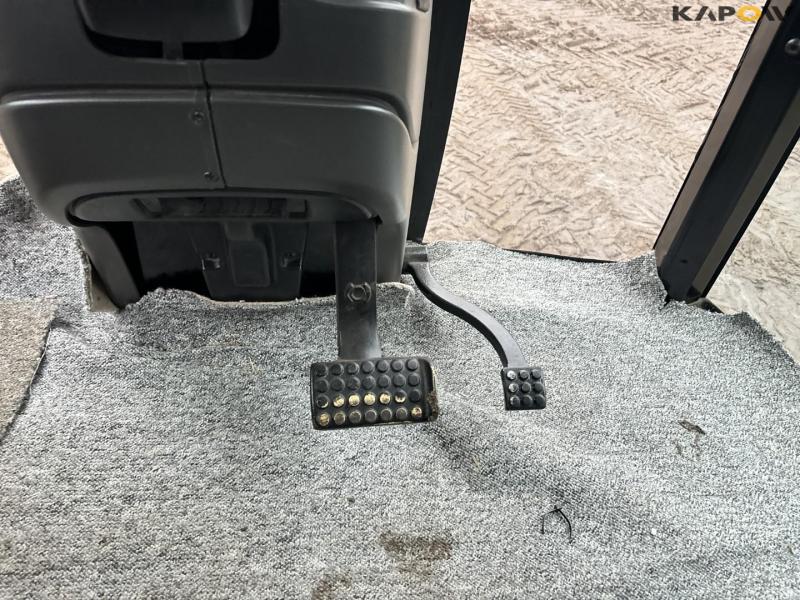 Challenger Rogator RG 655 self-propelled sprayer 66