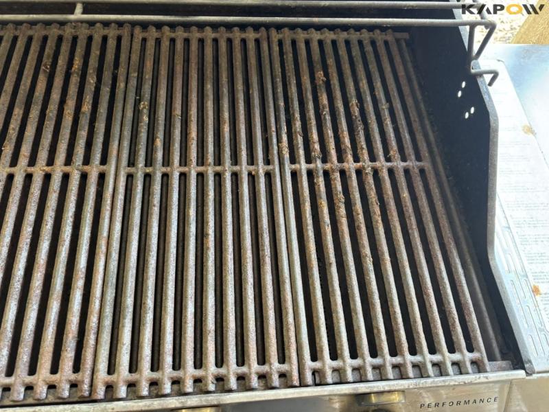 Char-Broil gas grill 25
