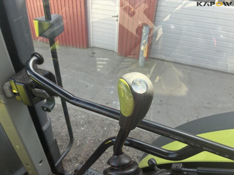Claas 630 tractor with front loader 56