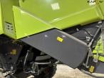 Claas 670 combine with V900 30ft header 66