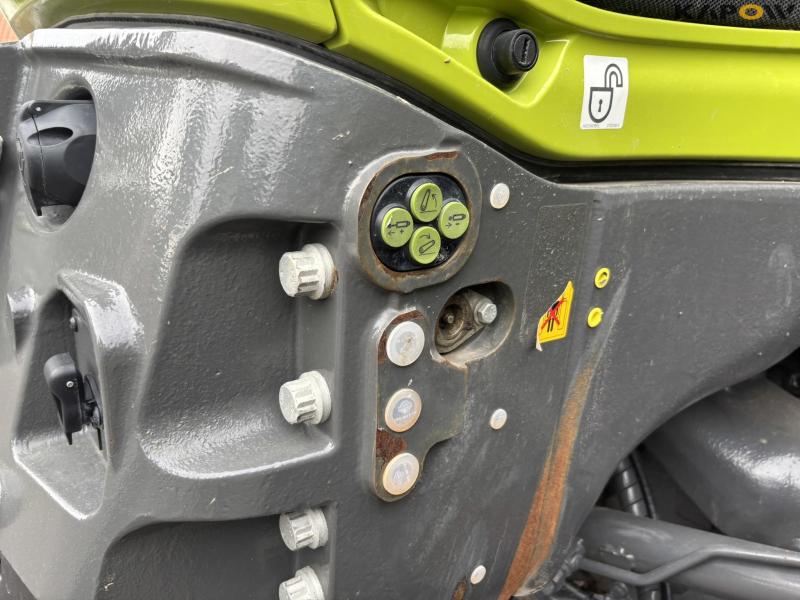 Claas Arion 870 Cmatic 4 WD tractor 10