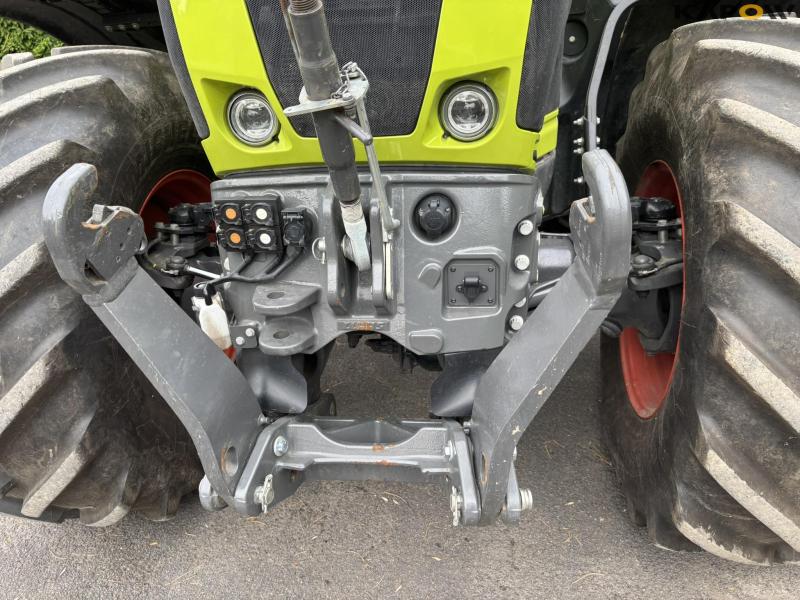 Claas Arion 870 Cmatic 4 WD tractor 11