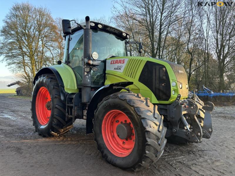 Claas Axion 840 tractor 3