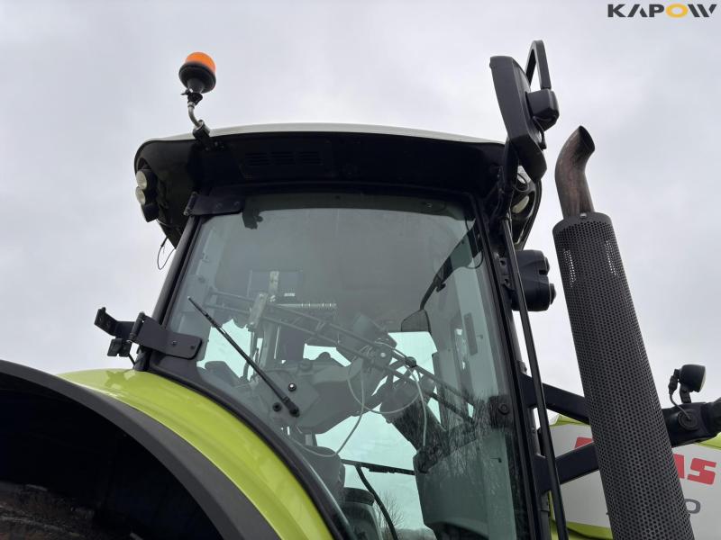 Claas Axion 850 CMATIC 4 WD tractor 26