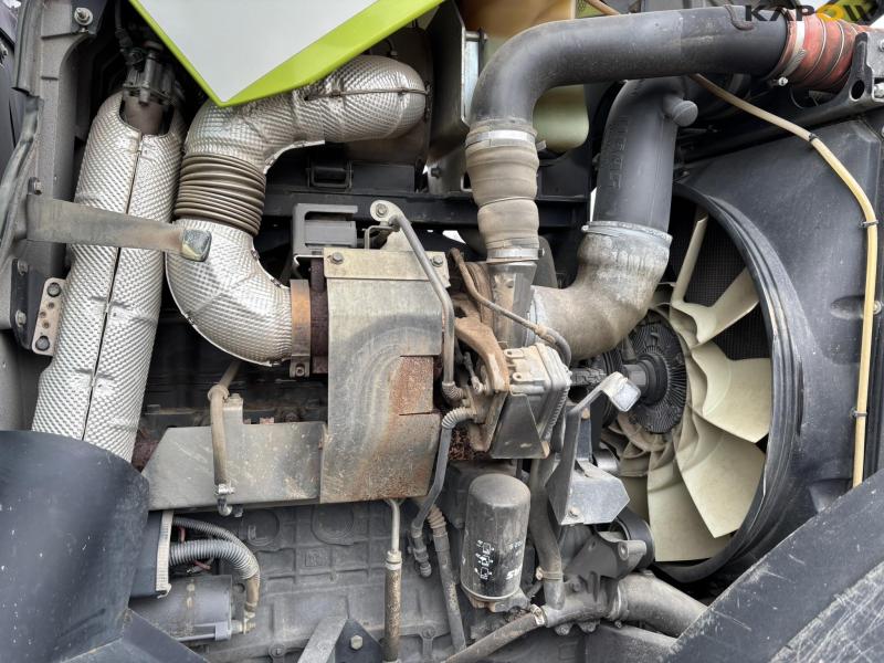 Claas Axion 850 CMATIC 4 WD tractor 69